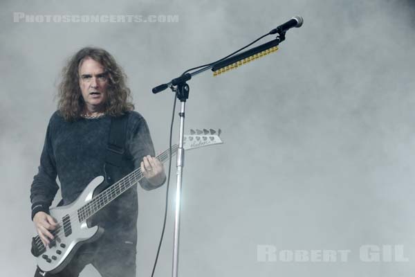 MEGADETH - 2016-06-12 - PARIS - Hippodrome de Longchamp - Stage 2 - David Warren Ellefson